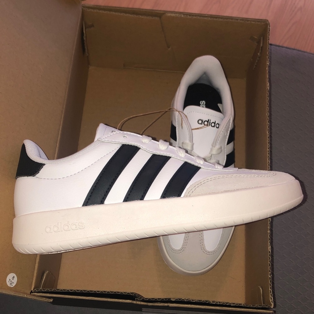 Adidas barreda shoes sneakers women’s size 6.5 new - Picture 2 of 5